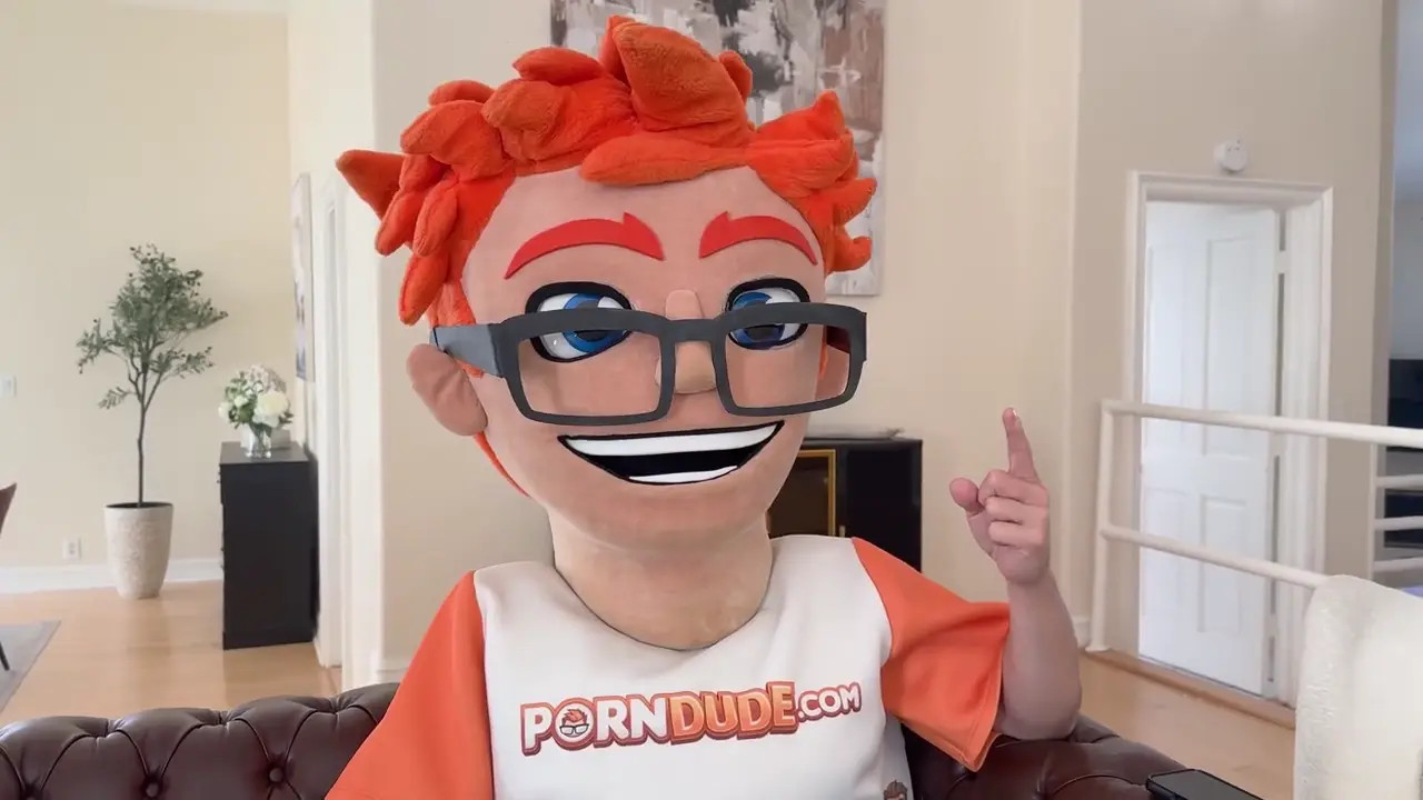 TheMiraLuv Rides A Mascot's Cock In The Couch