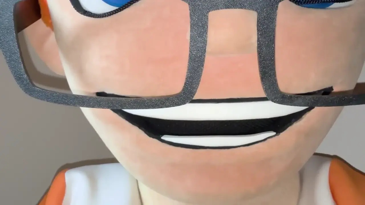 Aspen Woods Gets Railed By The Porn Dude