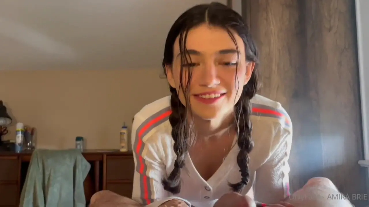 Amira Brie Wakes Her BF Up With A Sloppy BJ