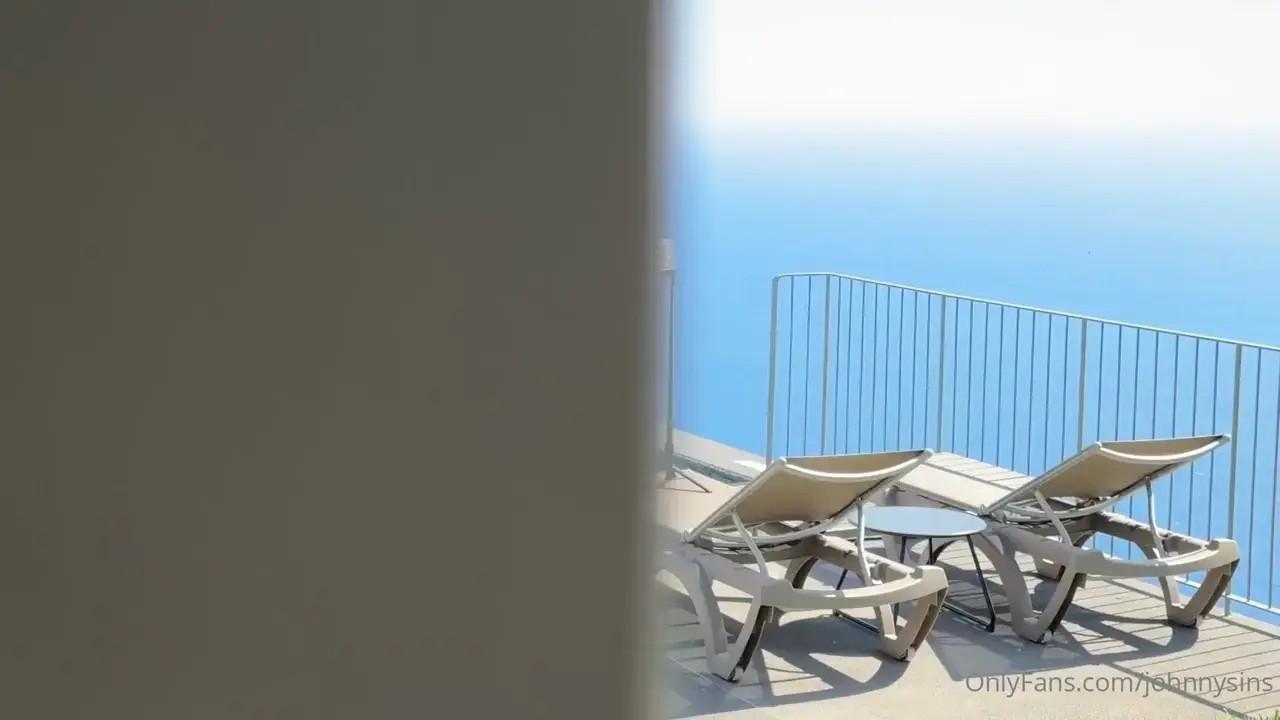 Johnny Sins Fills Reislin's Cunt With Cream - ePornLeak