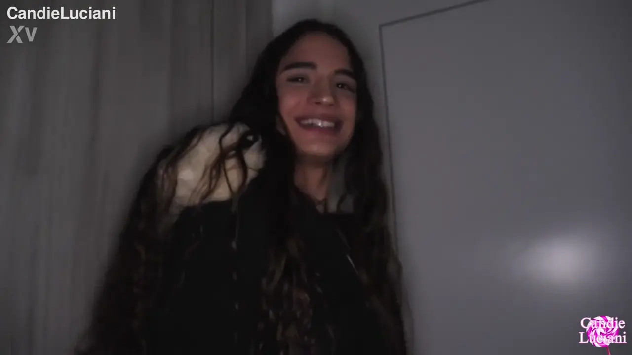 Candie Luciani Stretches Her Pussy For A BBC - ePornLeak