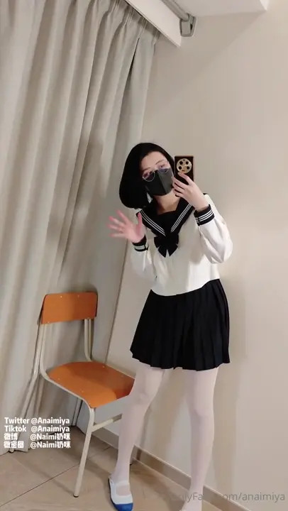 Anaimiya Flaunts Her Cunt Then Plugs Her Ass