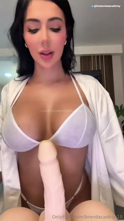 Brenda Castro Gets Horny When Left Home Alone