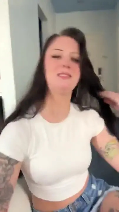 CatKitty21 Gets Horny While Getting Screwed