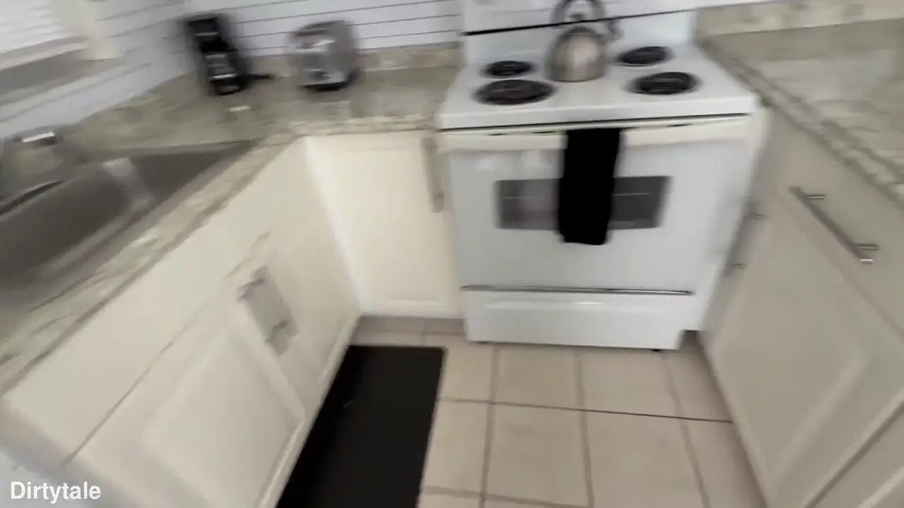 Lilibet_silllly Gets Creampied By Her Stepdad