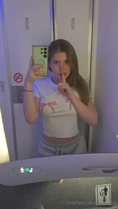 Chloe Wildd Gets Wild On An Airplane Bathroom