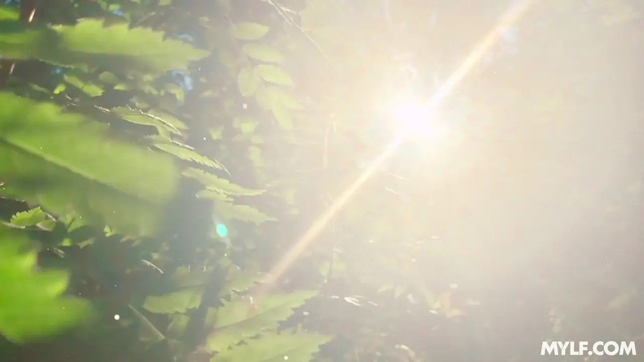 Charlie Valentine Gets Railed By A Human's Cock