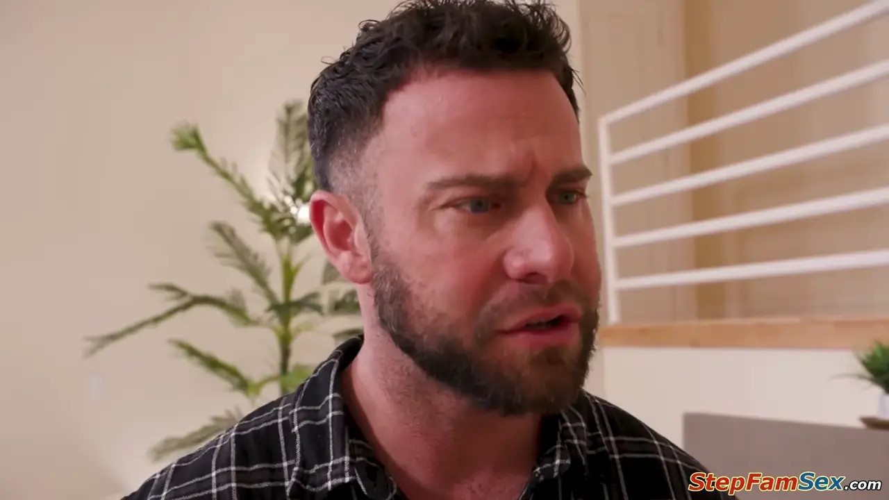 Mrsjadevalentine Lets Her Stepdad Fuck Her