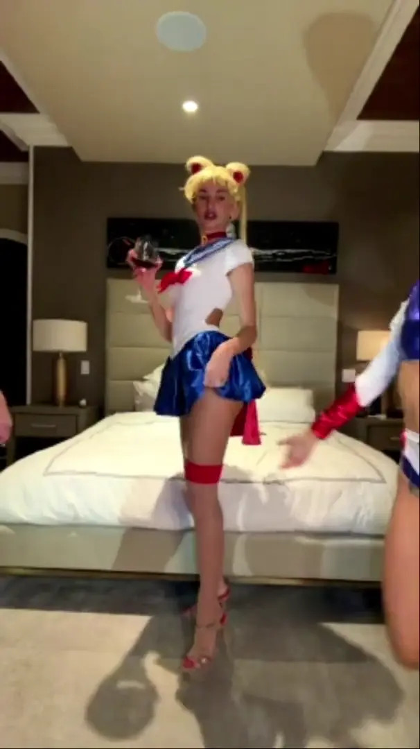 Hayley Maxfield 30th October Livestream Video Leaked - ePornLeak