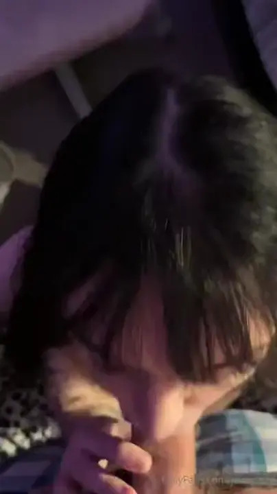 Miamiaof Gives A Blowjob Then Gets A Facial