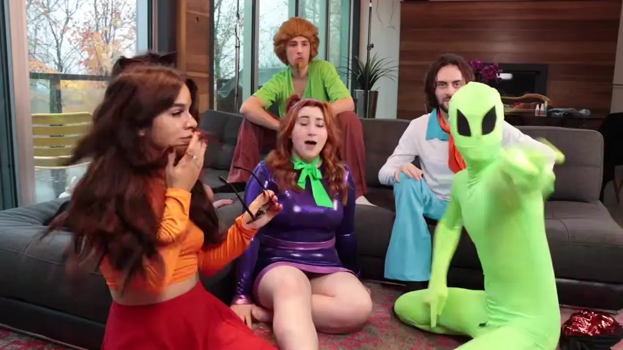 Scooby Doo Gang EffyCutiexx, Isla Moon & Quinn Finite On An Orgy