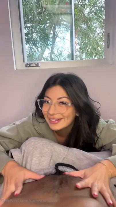 Camistrella Receives A Pounding From A BBC - ePornLeak