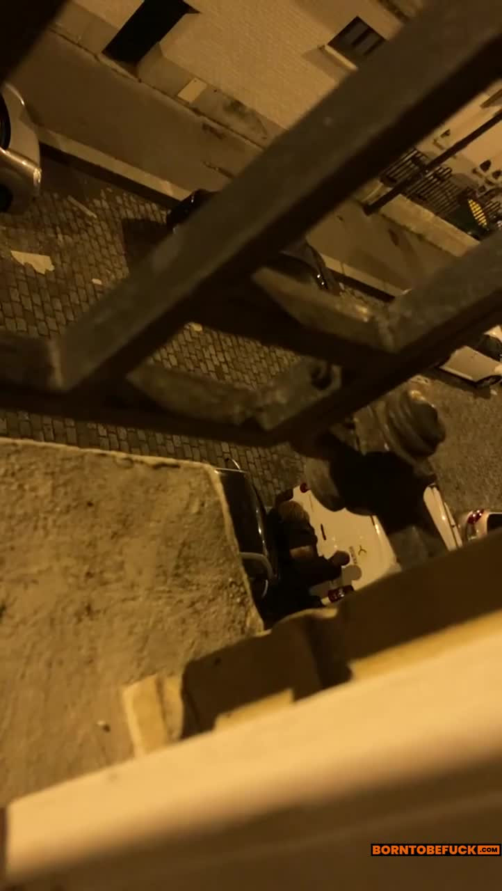 Tunisian Man BG Fucks a Moroccan Prostitute On a Street in Paris Beurettesvideos Porn Video Leaks - ePornLeak