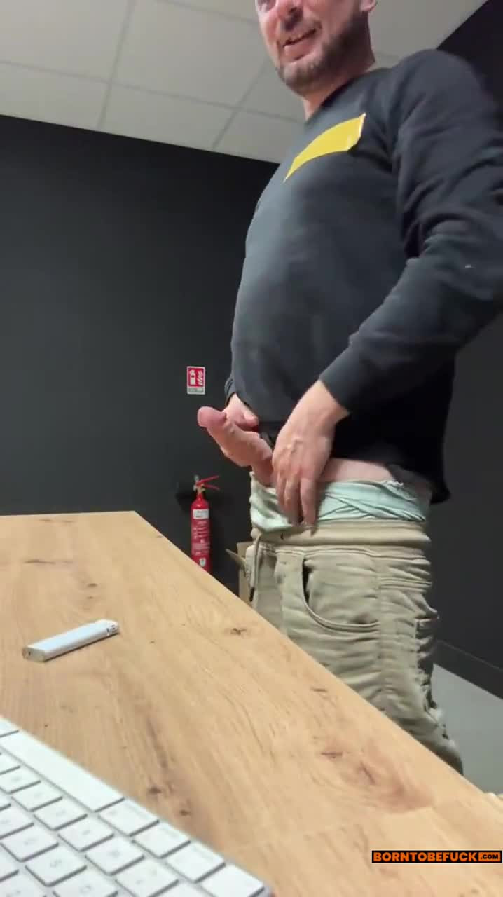 Tunisian Bimbo Liveshow at Work Episode 2 Beurettesvideos Porn Video Leaks - ePornLeak