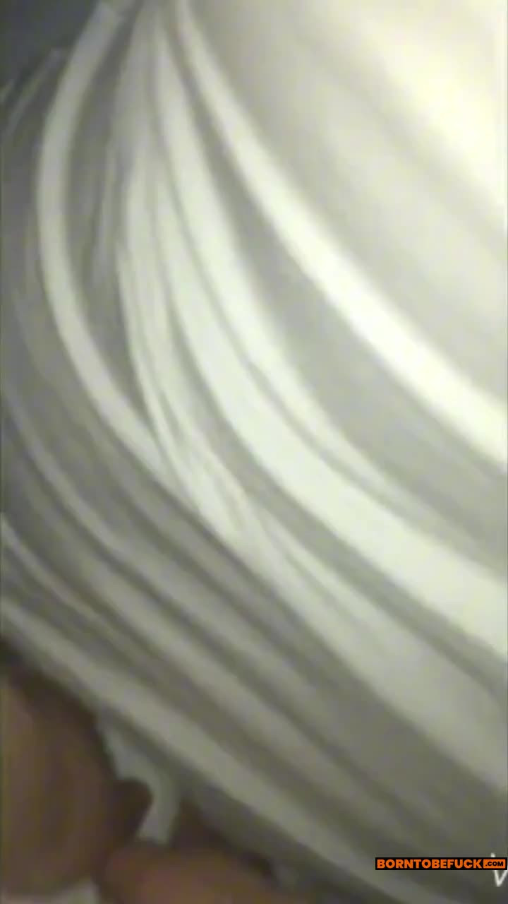 Tunisian Slut Sucks at a Guy's Night Out Beurettesvideos Porn Video Leaks