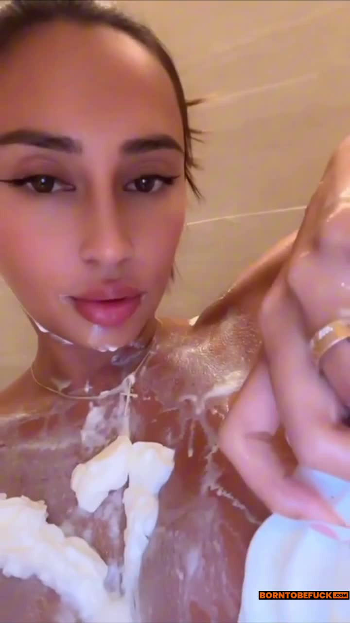 Astrid Nelsia Washing Naughtily in the Shower Nude Video Leaks