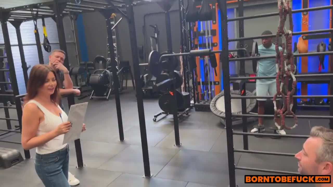 Anna Polina Gangbang in the Gym with Yanick Shaft and Ricky Mancini Porn Video Leaks