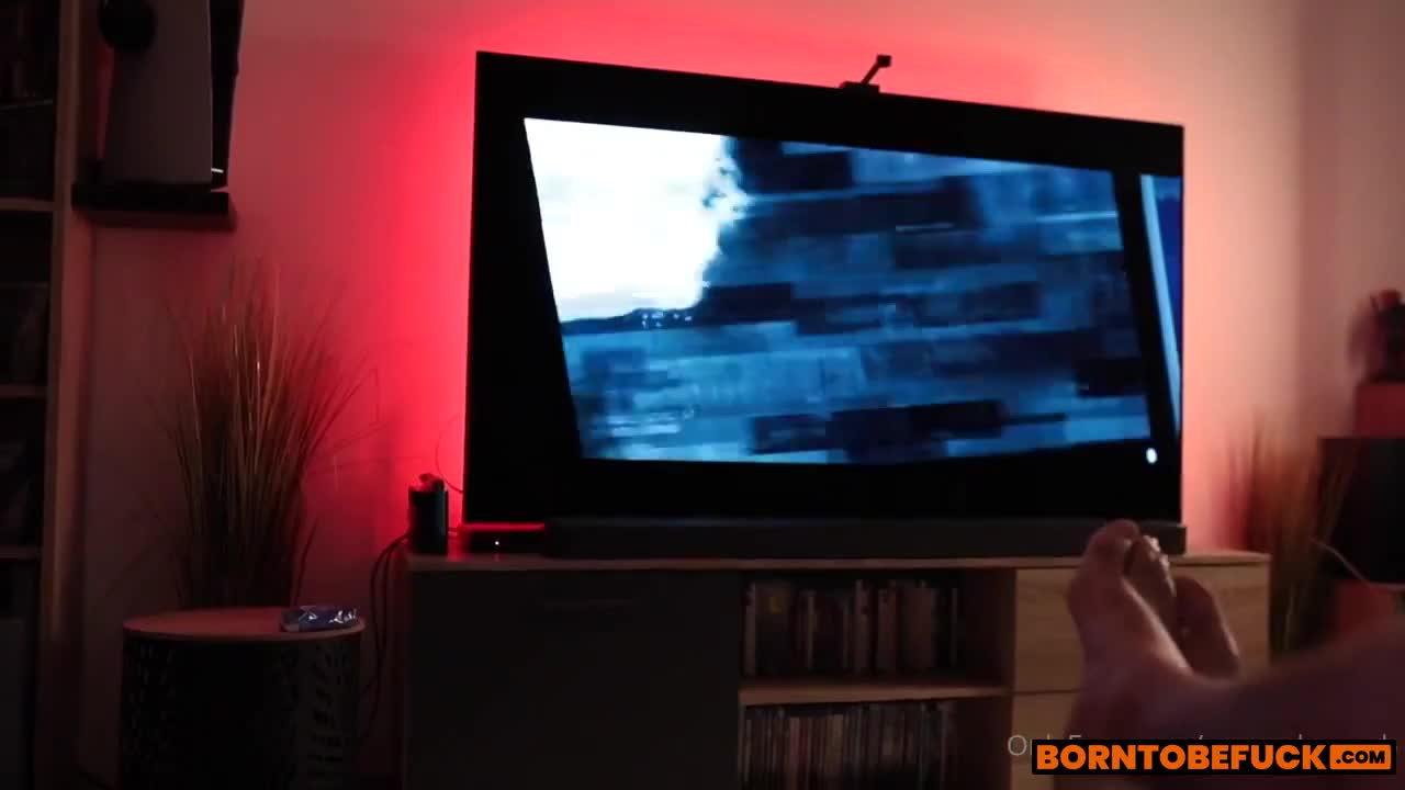 Mrand.Mrsb Netflix & Chill Porn Video Leaked