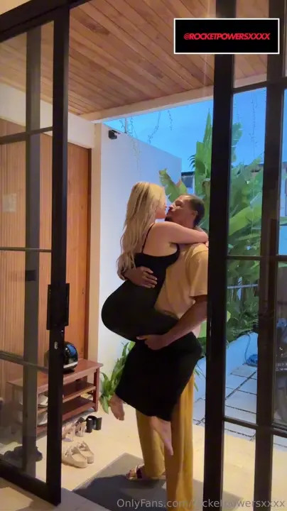 Kathiie05 Gets Smashed By BBC On The Bed