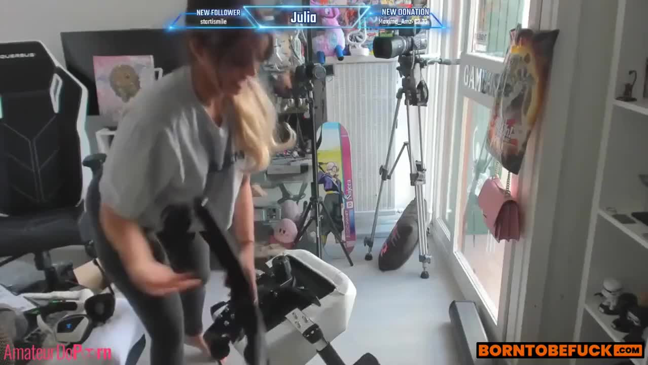 Julia Bayonetta Flashing Tits in Stream Nude Video Leaks